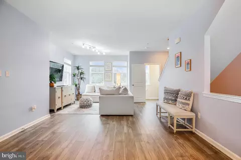 9826 Ruby Lockhart Blvd, Bowie, MD 20721 photo 4