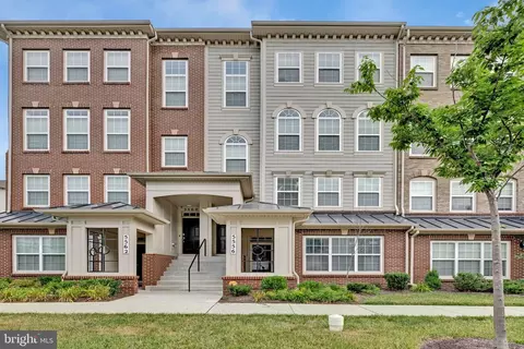 5556 Lanteen St, Lanham, MD 20706