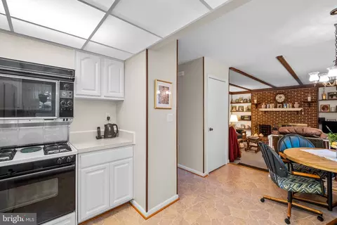 7002 Nightingale Ct, Lanham, MD 20706 photo 18