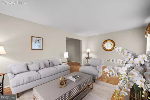 7002 Nightingale Ct, Lanham, MD 20706 photo 8