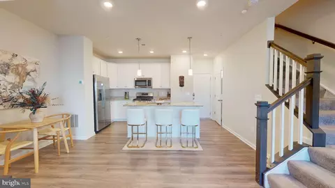5511 Lanteen St, Lanham, MD 20706 photo 4