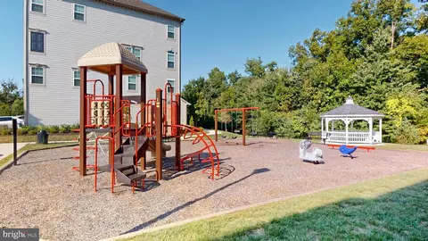 5511 Lanteen St, Lanham, MD 20706 photo 32