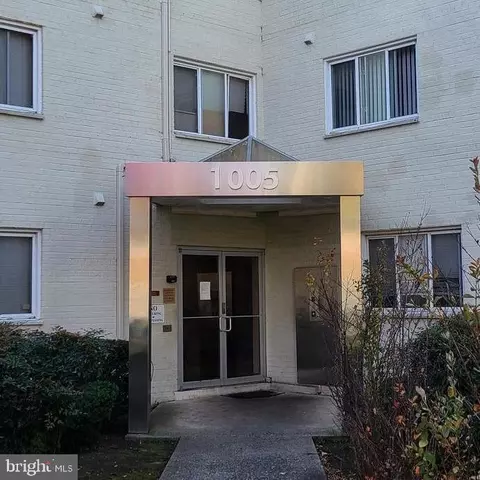 1005 Chillum Rd #312, Hyattsville, MD 20782