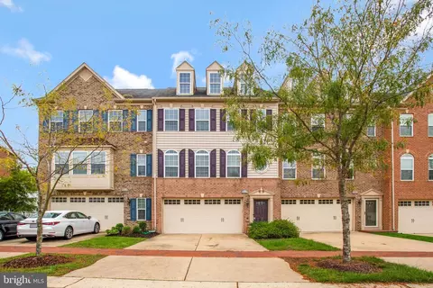 3117 Presidential Golf Dr, Marlboro, MD 20774