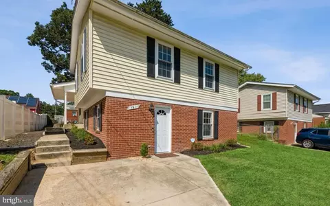 1911 Campbell Dr, Suitland, MD 20746