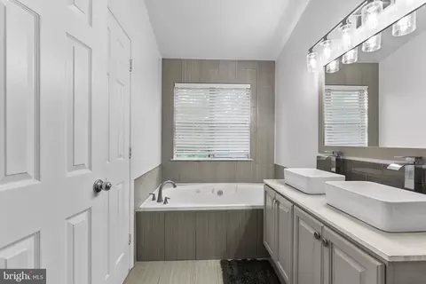 1915 Beecham Ct, Bowie, MD 20721 photo 10