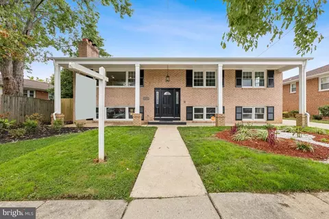 4004 21st Pl, Temple Hills, MD 20748