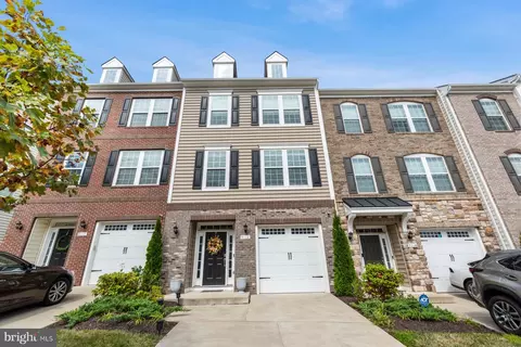 9112 Deer Meadow Ln, Marlboro, MD 20772