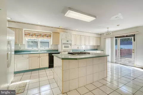 8407 Echo Ln, Clinton, MD 20735 photo 14