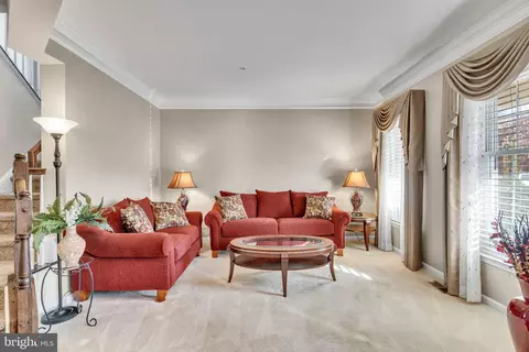 11102 Rodeo Ct, Marlboro, MD 20772 photo 8