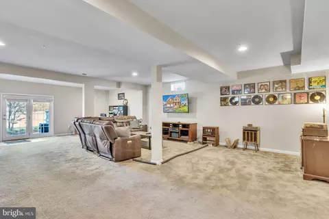 11102 Rodeo Ct, Marlboro, MD 20772 photo 33