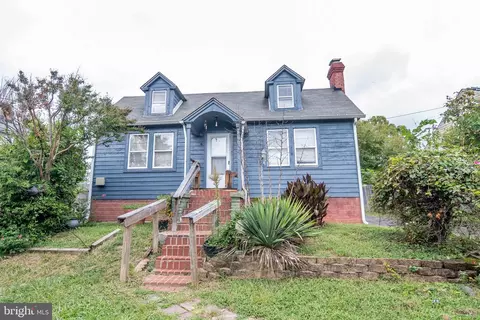 6204 Foote St, Capitol Heights, MD 20743