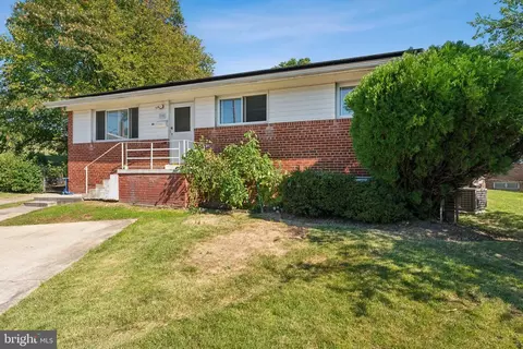 1942 Saratoga Dr, Hyattsville, MD 20783
