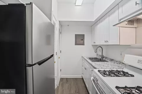 7402 18th Ave #18, Hyattsville, MD 20783