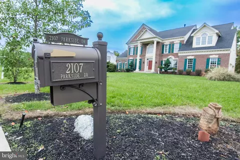 Exterior - 2107 Parkside Dr, Bowie, MD 20721 photo 3 of 6