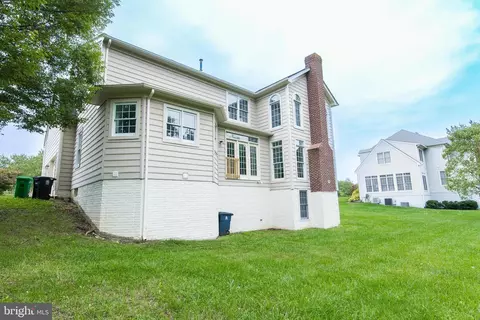 Exterior - 2107 Parkside Dr, Bowie, MD 20721 photo 5 of 6
