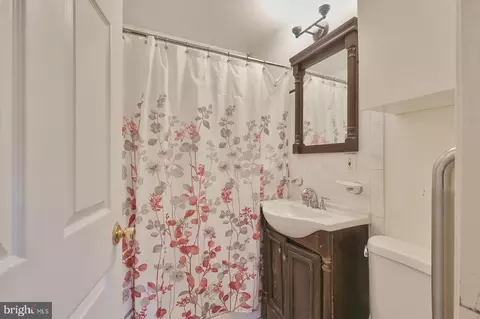 Bath - 7903 Johnson Ave, Glenarden, MD 20706 photo 1 of 4