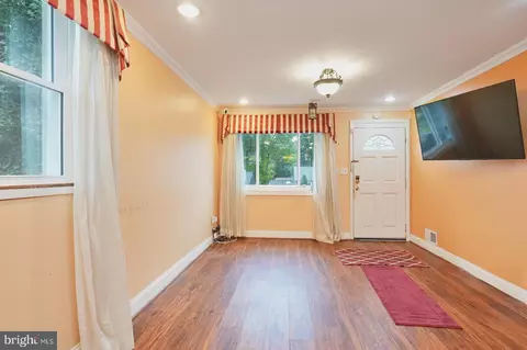 Entry Way - 7903 Johnson Ave, Glenarden, MD 20706 photo 3 of 4