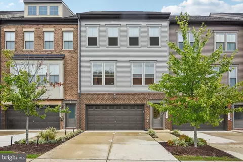 9528 Capital Ln, Marlboro, MD 20774
