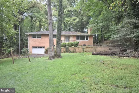 7608 Locust Ln, Fort Washington, MD 20744