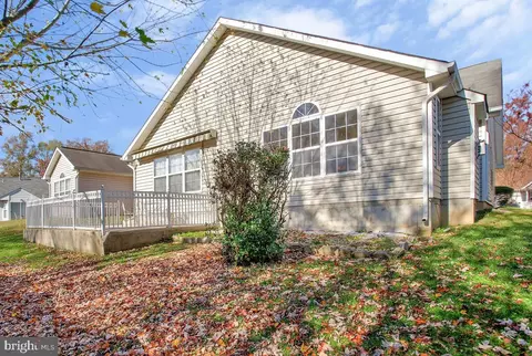 7405 Berryleaf Dr, Laurel, MD 20707 photo 33