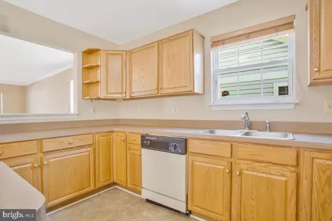 7405 Berryleaf Dr, Laurel, MD 20707 photo 16