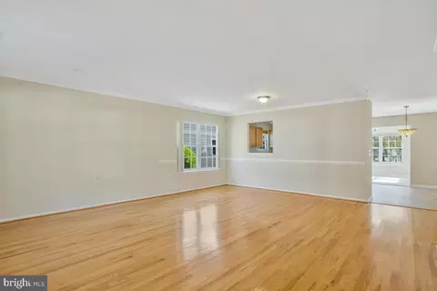 7405 Berryleaf Dr, Laurel, MD 20707 photo 5