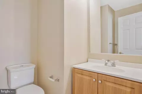 7405 Berryleaf Dr, Laurel, MD 20707 photo 8