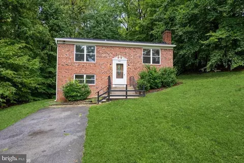 4019 Meadowview Dr, Suitland, MD 20746