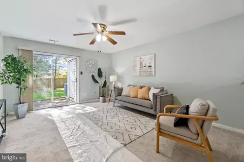 Living - 9274 Cherry Ln #80, Laurel, MD 20708 photo 1 of 1