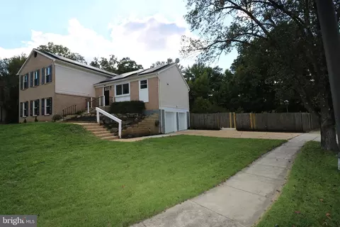 6708 Kerman Ct, Lanham, MD 20706 photo 2