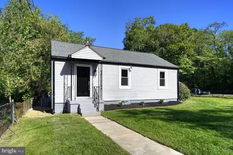 7 Whist Pl, Capitol Heights, MD 20743