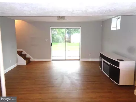 Living - 2808 Ritchie Rd, District Heights, MD 20747 photo 6 of 6