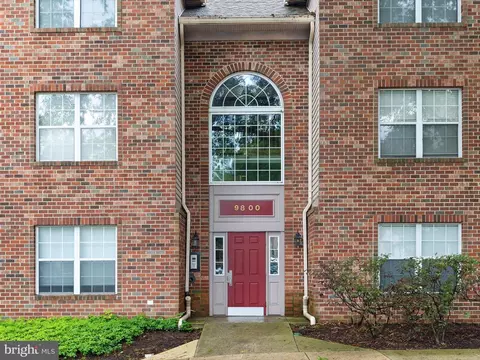 9800 Lake Pointe Ct #104, Marlboro, MD 20774