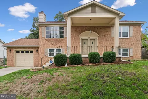 10715 Dragoo Pl, Clinton, MD 20735