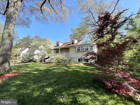 9223 Fowler Ln, Lanham, MD 20706 photo 2