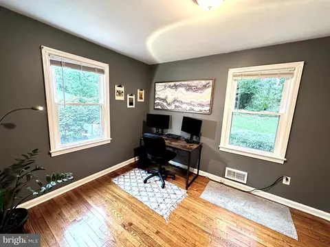 9223 Fowler Ln, Lanham, MD 20706 photo 18