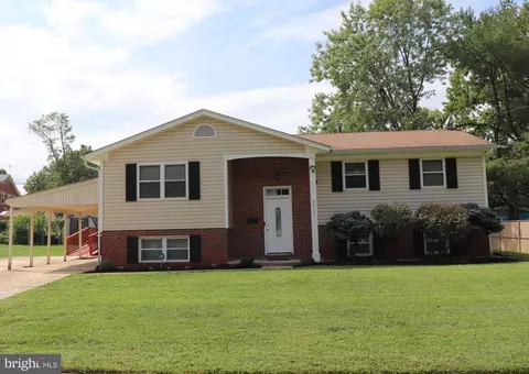 6612 Magnolia Ter, Lanham, MD 20706 photo 2