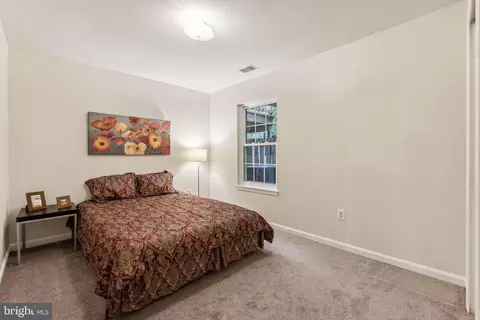 9212 Vanfleet Ct, Laurel, MD 20708 photo 7