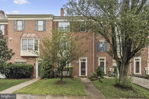 9212 Vanfleet Ct, Laurel, MD 20708