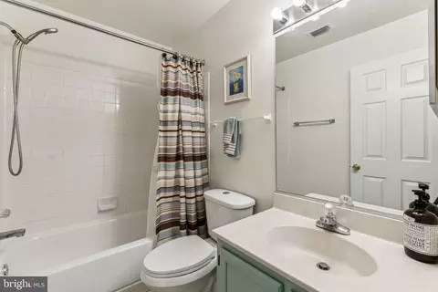 9212 Vanfleet Ct, Laurel, MD 20708 photo 43