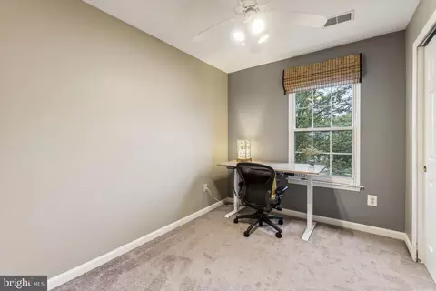 9212 Vanfleet Ct, Laurel, MD 20708 photo 40