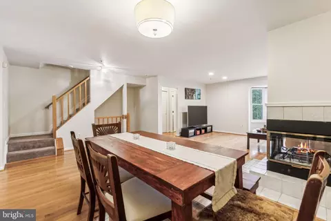 9212 Vanfleet Ct, Laurel, MD 20708 photo 16