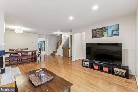 9212 Vanfleet Ct, Laurel, MD 20708 photo 15