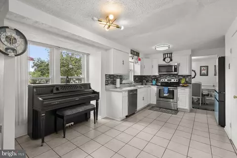 6425 Tiffany Ct, Lanham, MD 20706 photo 14