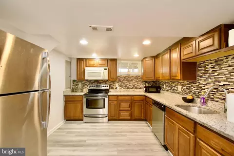Kitchen - 7011 96th Pl, Lanham, MD 20706 photo 3 of 6