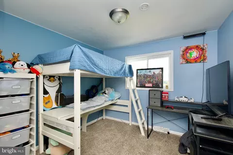 Bedroom - 7011 96th Pl, Lanham, MD 20706 photo 9 of 10
