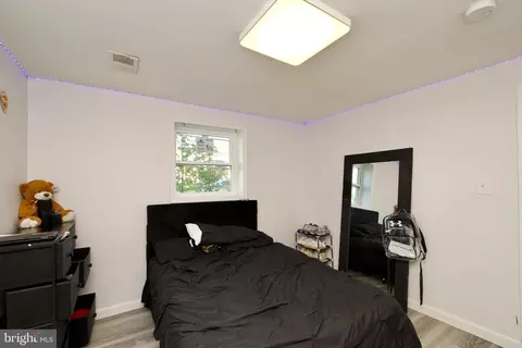 Bedroom - 7011 96th Pl, Lanham, MD 20706 photo 4 of 10