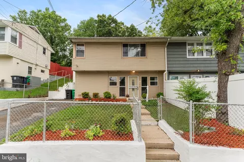 8156 Allendale Dr, Landover, MD 20785