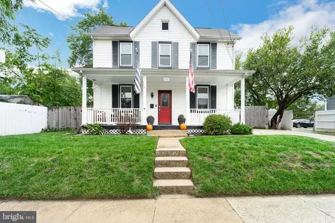 605 Fairlawn Ave, Laurel, MD 20707